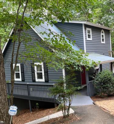Dahlonega House | The Grindle Bridge Cabin