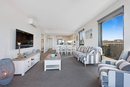 Cremorne Apartment | The Hamptons on Swan 00220