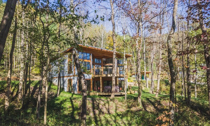 Logan Cabin | The Hangar House by Retreats at HHSW
