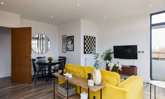 Harlesden Apartment | The Harlesden Classic - Lovely 2 Bdr Flat