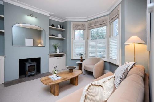 Harlesden House | The Harlesden Haven - Stunning 4BDR with Garden