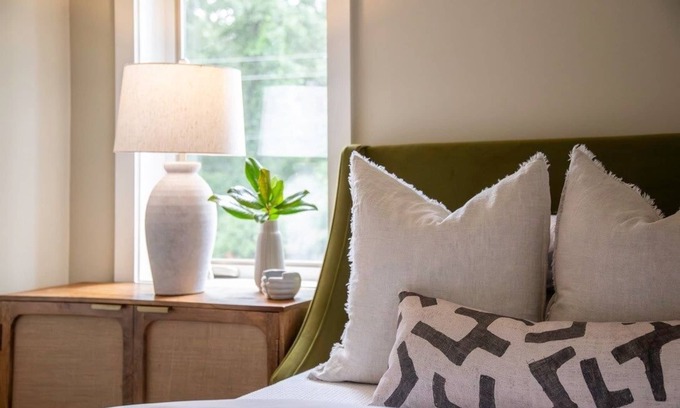 Oxford Hotel | The Harrisburg Suite Haven by Velvet Ditch Villas