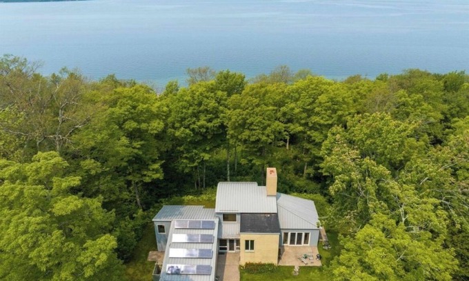 La Pointe House | The Haven - Custom Home with Access to Hidden Beach