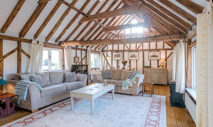 Framlingham House | The Hayloft Boundary Farm, Framlingham