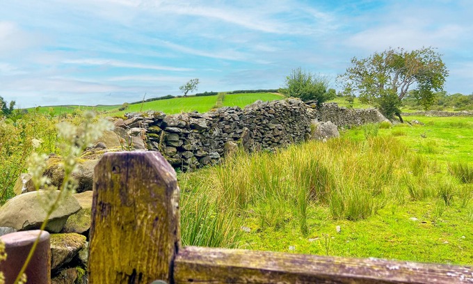Ulverston Apartment | The Hayloft, Coniston, Windermere, Morecambe bay all within easy reach