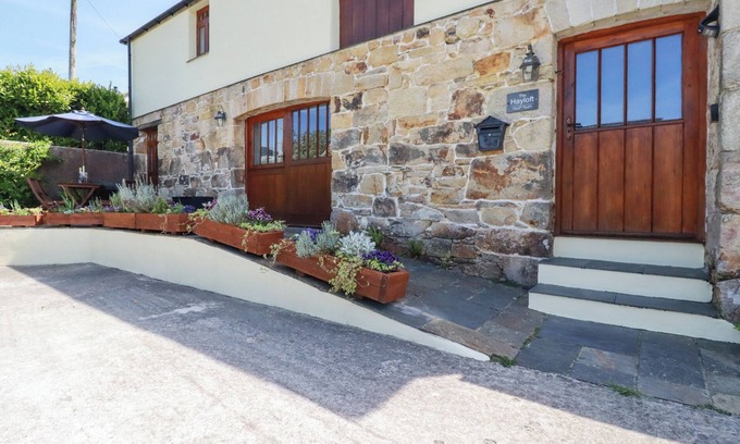 Sticker Cottage | THE HAYLOFT, pet friendly, with a garden in Sticker