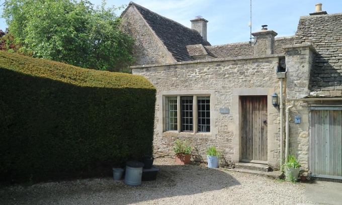 Ampney Crucis House | The Hermitage