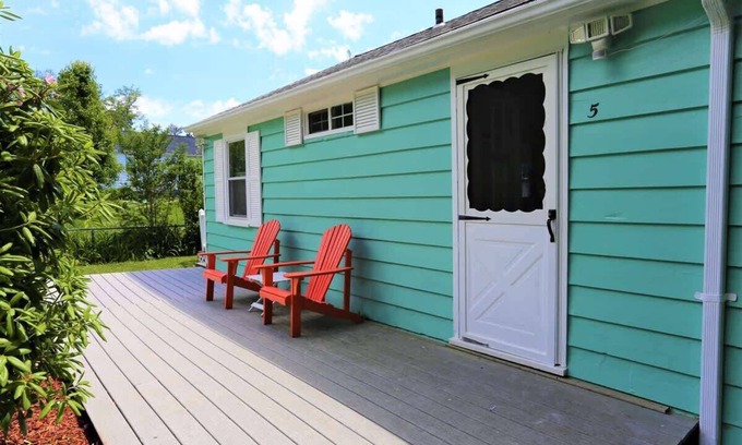 Plymouth Cottage | The Hideaway at White Horse