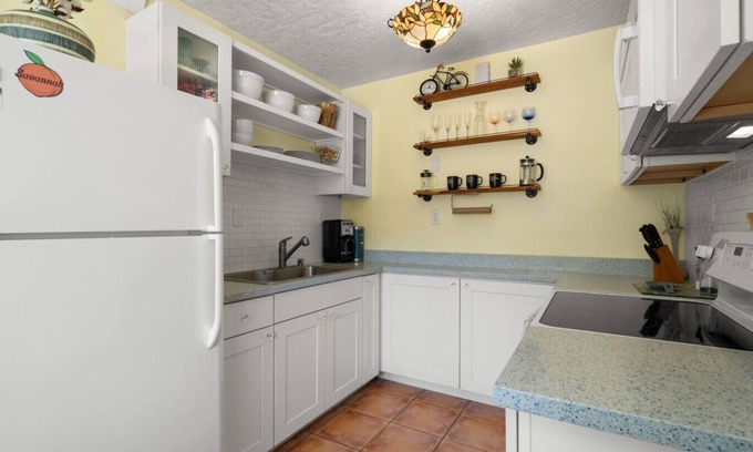 Bradenton Apartment | The Hideaways at Point Pleasant (Palm Side)