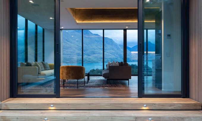 Queenstown City Centre Villa | The Hill Residence by Sotheby's Luxury Rental Homes