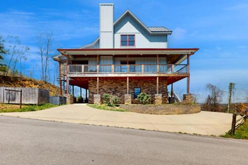 Chalet Village North House | The Hilltop Chalet
