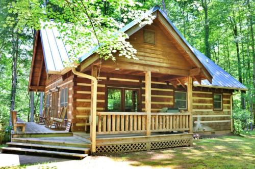 Cherokee House | The Hilltop