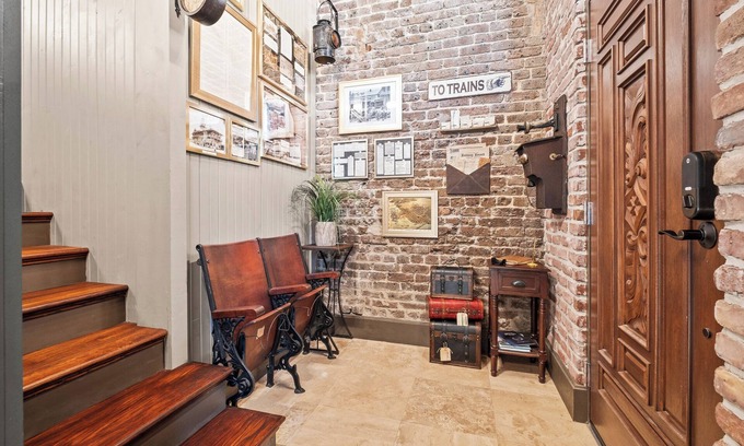 Downtown Apartment | The Historic Big Easy on East Wright Street