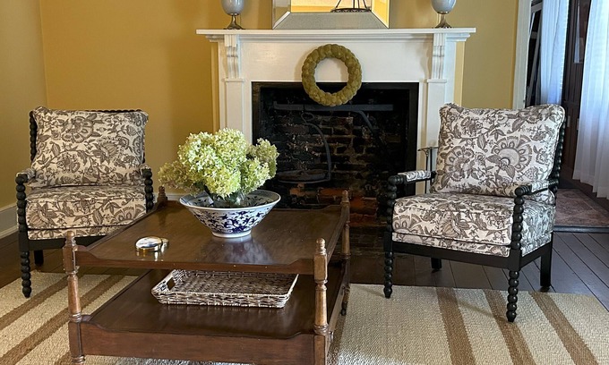 Elkton Apartment | The historic Mitchell House, built in 1769, in the heart of downtown Elkton.