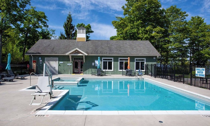 Cherry Valley House | The Hollyhock - 23 Farm View