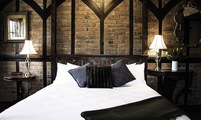 Stoke Hotel | The Honest Lawyer, an Ascend Collection Hotel