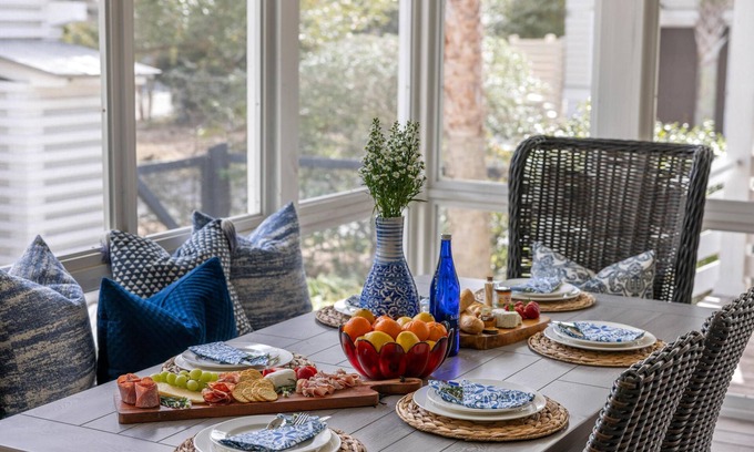 Palmetto Bluff House | The Honey Dew House - Moreland Village