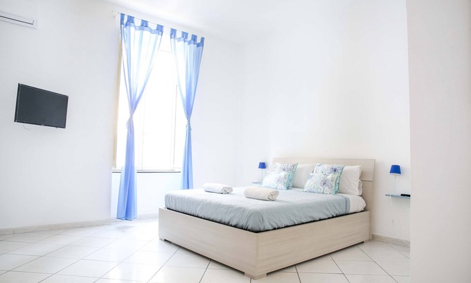 Naples City Centre Apartment | "The House of Gianmaria" in The ❤️ Of The Historic Center