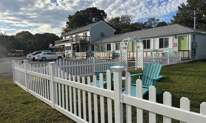 Buzzards Bay Hotel | The Inn at Buzzards Bay