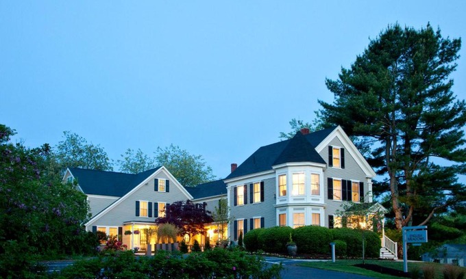 Kennebunk Bed & Breakfast | The Inn At English Meadows