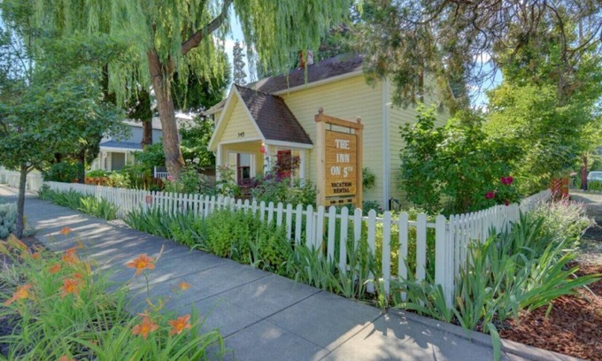 Jacksonville Cottage | The Inn on 5th Street!