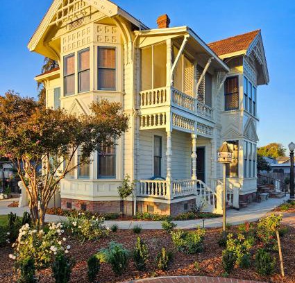 Visalia Hotel | The JD Hyde Historic Inn