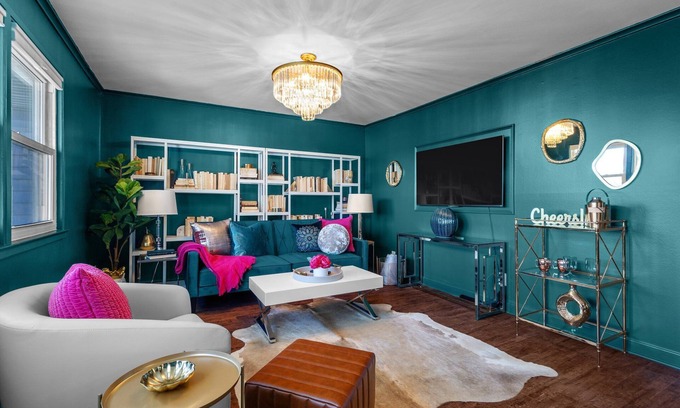 Cameron Village Apartment | The Jewel Box- NC State/Walkable