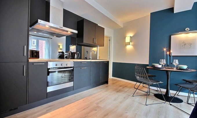Saint-Laurent Apartment | The KAT102 - 2 bedrooms