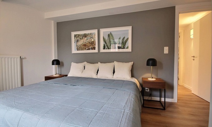 Saint-Laurent Apartment | The KAT104 - 1 bedroom