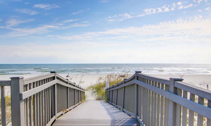 Sharp Reef House | The Key Lime Cottage | Pet Friendly, Pool, Canal!