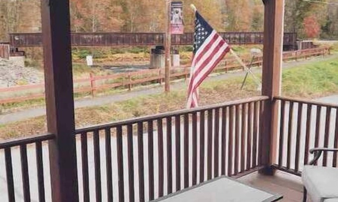 White Mills Apartment | The Lackawaxen Suite at PatriotHouse of Hawley PA