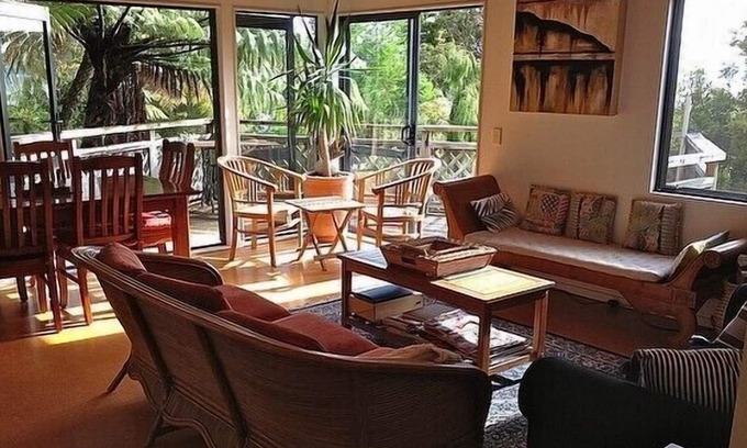 Omori Cottage | THE LAKE HOUSE - PUKAWA HOLIDAY HOME, family friendly in Pukawa Bay