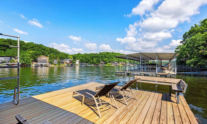 Camdenton House | The Lake Shack – Waterfront Life