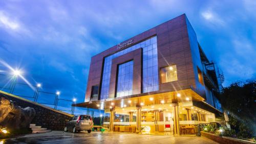Devikolam Hotel | The Lake View Munnar