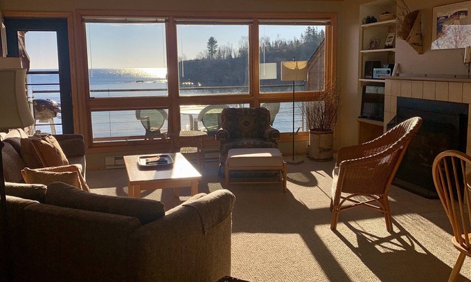 Two Harbors Condo | The Lakehomes at Superior Shores #93
