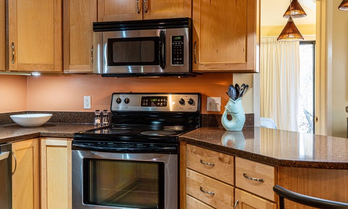 Fontana Condo | The Lakepod at Abbey Springs – 2 BDR 5 Min to Lake
