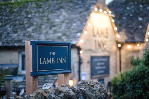 Great Rissington Bed & Breakfast | The Lamb Inn