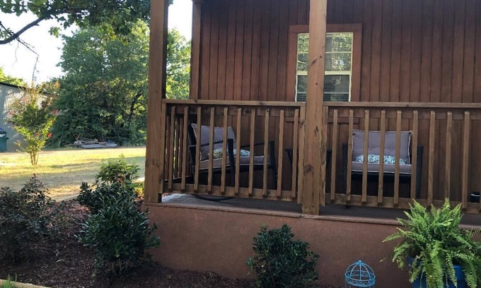 Ardmore Cabin | The Landing, is 1.4 mile from Marietta Landing Lake Murray State Park