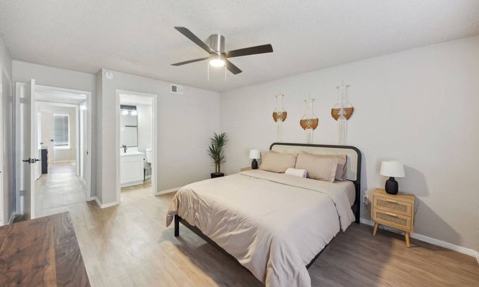 North Arlington Apartment | The Landry 174 | Spacious and Cozy 2 Bedroom 2 bth