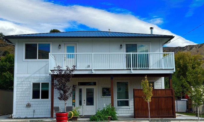 Ashcroft House | The Laneway: a lovely home in the Village featuring spacious rooms & easy access