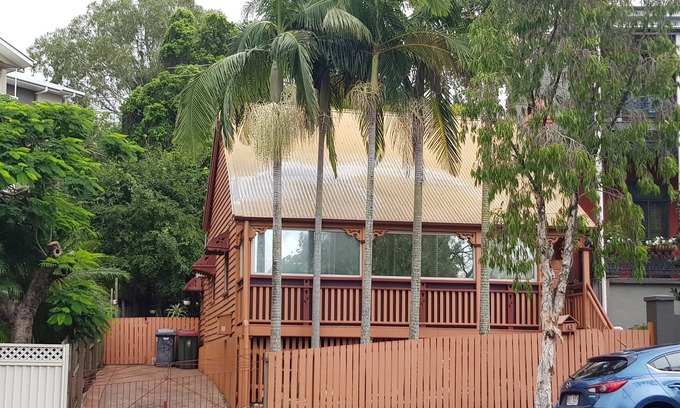 Kangaroo Point House | The Leopard Spot @ 43 | walk to Gabba AFL, City, SouthBank | FREE NBN WiFi