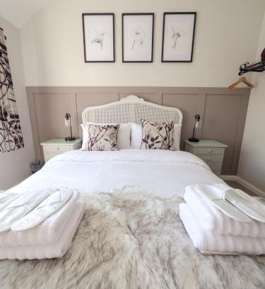 Ludwel House | The Lilley Pad in Ludlow Cosy, Central, Perfect for Couples, Netflix & Parking Permit