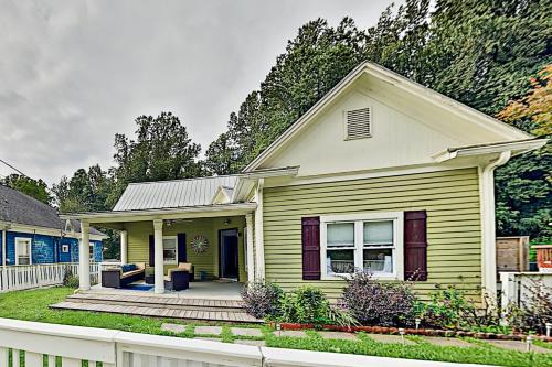 Brevard House | The Lime House