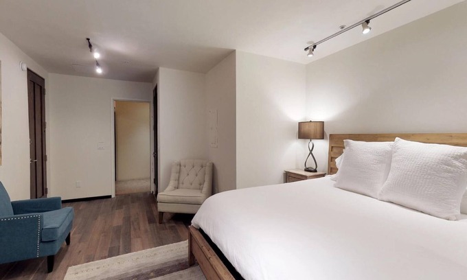 Downtown Santa Fe Condo | The Lincoln 304, 1 Bed/1 Bath, Studio with Kitchenette
