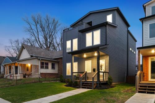 Fountain Square Villa | The Linden Home