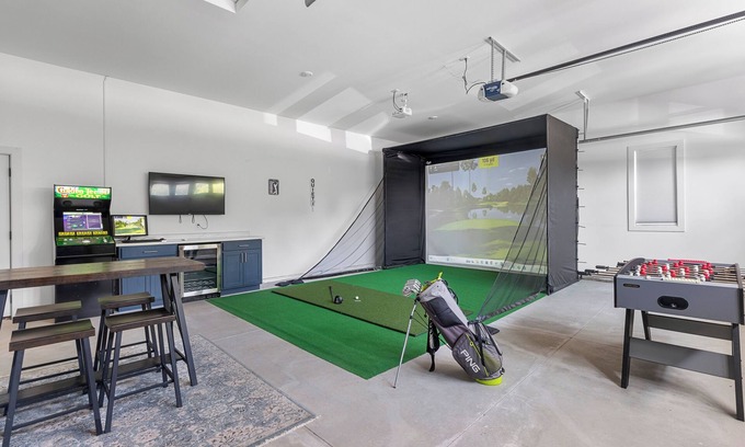 Sheboygan House | The Links! - Luxury Golf Retreat with Golf Simulator