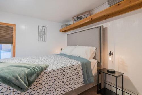 College House | The Little Airport Getaway