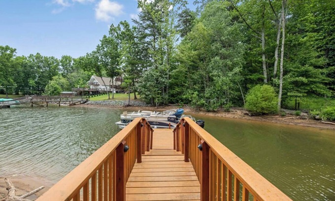 Southmont House | The Little Lake House