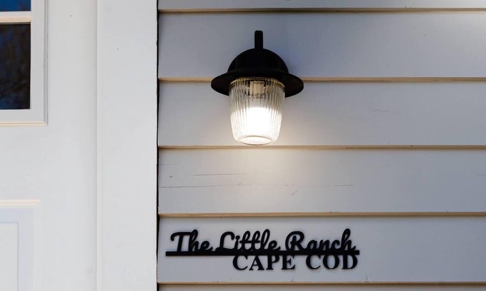 Mashpee House | The Little Ranch - A contemporary coastal retreat!