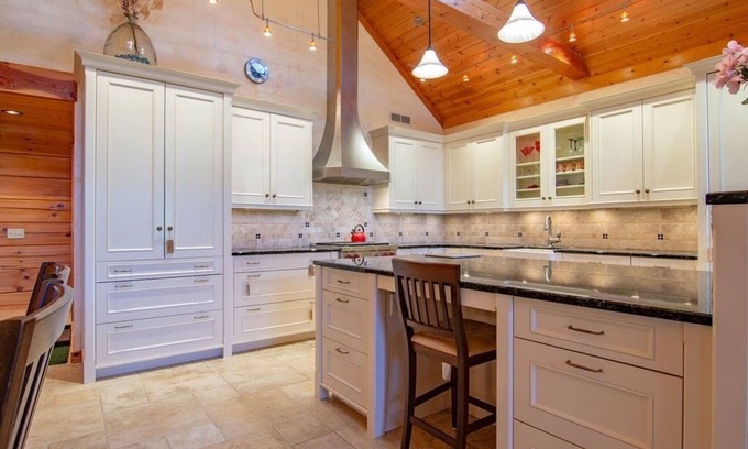 Minocqua House | The Lodge on Big Crawling Stone lake